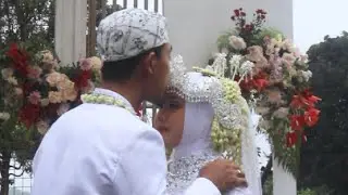 From Tria and Agung's Wedding✨MC by Irfan Budiawan @MCWeddingBandung