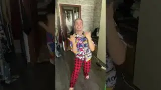 Чёрный Роллс Ройс забирает джекпот