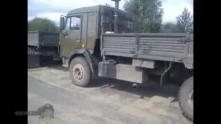 Авто приколы 2014 На грузовика КАМАЗ прыгает колесо
