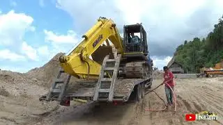 Komatsu PC200 Excavator Hauling Towing With Self Loader