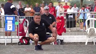 En poule, les équipes Quintais-Feltain du Championnat de France doublettes Séniors à St Yrieix.