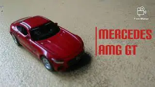 Petit CLIP sur une MERCEDES