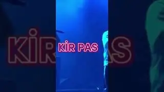 Uzi ve motive canlı sahnede trap house söylüyor çıkmayan albüm mortal kombat
