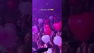 De fans van RONDÉ wisten de show in TivoliVredenburg beetje mooier te maken❤️✨ #ronde #undecided