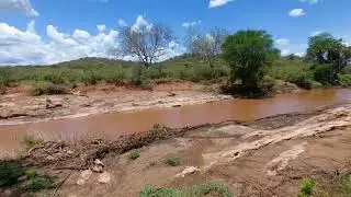 Lunch on the banks of the Tsavo River