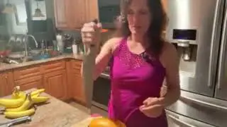 Spaghetti Squash 101 aka...how to up the fiber in your meals and live to talk about it.