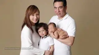 A family + sibling newborn photo session