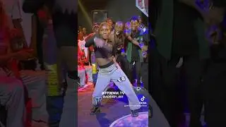 SHE IS FIRE 🔥 🔥🔥🔥 #afrobeat #dance #africadance #dancer #afrodance #africanculture #kizzdaniel