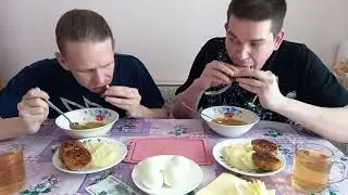 Новая заруба. Поедание еды на скорость. Суп куриный, пюре с котлетами, варенные яйца и бутерброды.