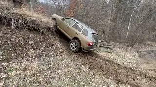 Porsche Cayenne vs Nissan Patrol in Off road