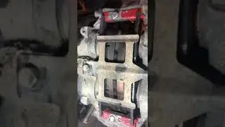 Brake squeal on lift