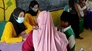 Imunisasi vaksin rutin di MI Jam'iyatut Tholibin . . .