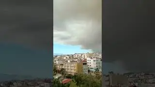 Ο καπνός της πυρκαγιάς σκέπασε την Αθήνα 🔴 The smoke of the fire covered Athens