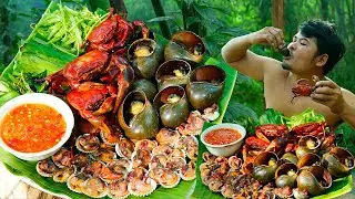 Spicy Sauce Crabs, Snails, Clams ASMR Eating In Forest | Cooking Snails Crabs Clams With Hot Sauce.