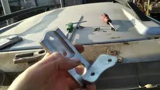 ЗАМЕНА ПЕТЛЕЙ БАГАЖНИКА ВАЗ 2111 / как самому заменить задние навесы на ВАЗ 2111