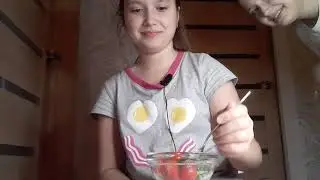 Мукбанг салат