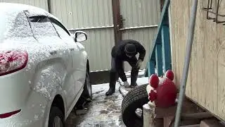 Неожиданно выпал первый снег// Поменял колеса на автомобиле