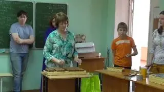 Ехал Ваня на быке с балалаечкой в руке
