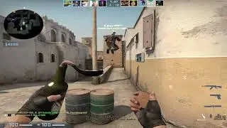 hes peeking mid