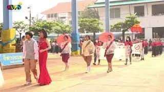 ขบวนพาเหรดศรีสุริยราช(สีแดง) --- สตรีราชินูทิศ