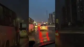 В пробке в Степном под первый мощный снег