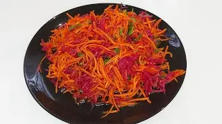 Салат из красной редьки и моркови.