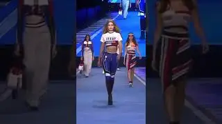 Gigi Hadid at opening of Thommy Hilfiger ✨