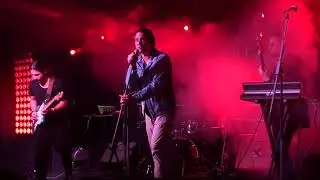 Twinhead Pony - В чёрно-белом фильме