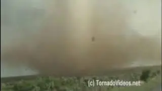 Storm Chasers Capture UNBELIEVABLE Tornado Footage l Ellis County, OK