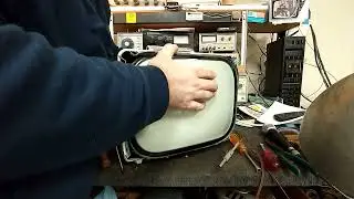 Servicing a 1957 General Electric model 14s208 b&w, vacuum tube television. P2/? donor disassembly