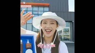 Be careful chuu monsta is here🤣