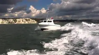single volvo penta d6 350 races and fights twin d6 350 's 35 knots