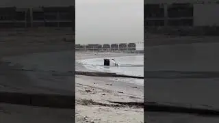 یہ نہ سوچنا کہ کیڑا ہمیشہ امرود کے اندر رہتا ہے