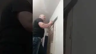 РЕМОНТ У МАМЫ ШПАКЛЮЕМ СТЕНЫ