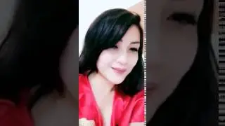 Waw  !! Cewe cantik, putih mulus, dambaan para lelaki n