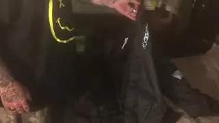 How to put Alpinestars rain suit into its pouch