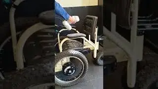 Colaboración con UPV escaneado 3D silla todoterreno Safari