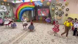 Самые маленькие стиляги танцуют рок-н-ролл на Выпускном в детском саду !