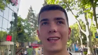 ЗАБЛУДИЛСЯ В САМОМ БОЛЬШОМ МАГАЗИНЕ!
