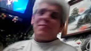Зовут Олег, прятался в морге среди трупов от своей жены.😜😁😂