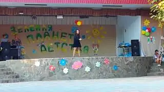 Юлия Рогова поет песню Adele - Rumor has it
