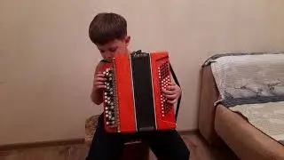 "Ой цветёт калина" на баяне.