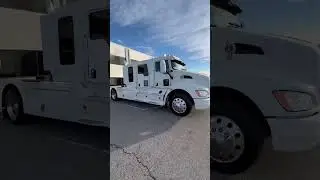 2016 Kenworth Schwalbe 