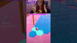 I'm a Weiner #fallguys #fallguysgameplay #fallguysmoments #girlgamer #fallguysgame