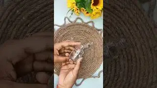 let's make waste bottle wall hanging 