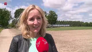 Nieuwe editie van boek 'Het Nieuwe Land' overhandigd