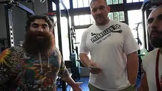 Платок и платья в пол у русских женщин