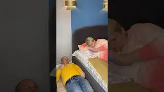 Live alarm clock! 😂