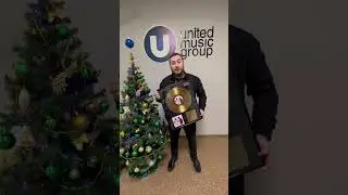 Получил золотой диск за 100 000 000 Прослушиваний на всех цифровых площадках ❤️🙏🏻 EDGAR и BOSSON
