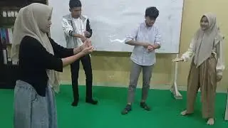 Belajar Bahasa Inggris Dengan Tradisional Game - Lempar karet